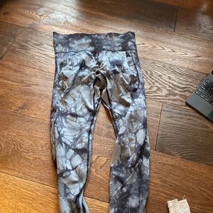 Soul cycle tie dye high rise leggings